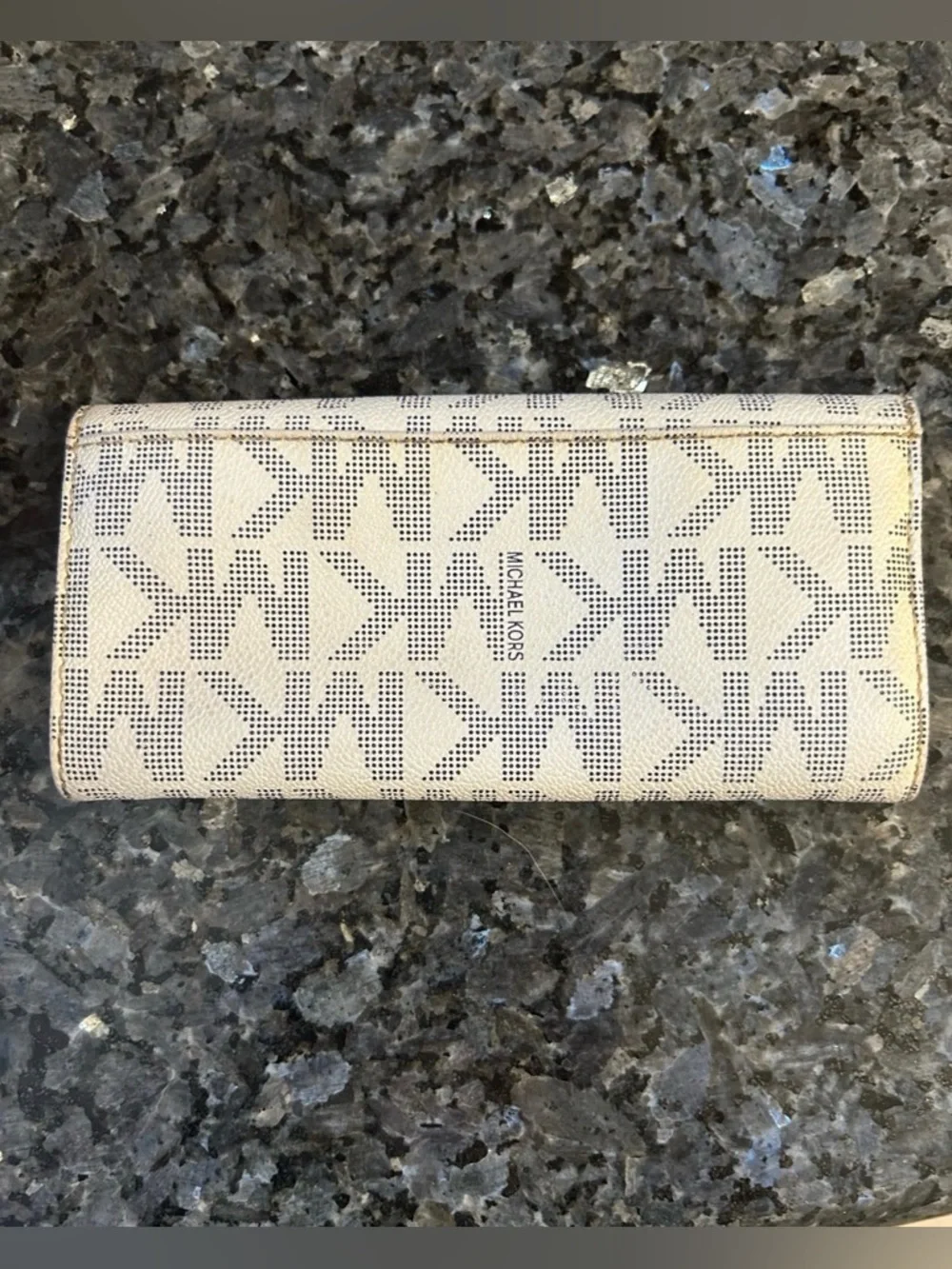 Michael Kors Navy Jet Set Chain Tote & Vanilla Fulton Wallet Set